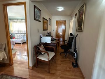 ¡Se Vende Casa en Chacra Santa Julia! 1.000 m², Piscina, Quincho y Más