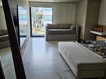 VENTA CASA - LA MARINA DE PUERTO CANCUN CON ACABADOS DE LUJO