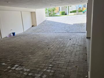 VENTA CASA - LA MARINA DE PUERTO CANCUN CON ACABADOS DE LUJO