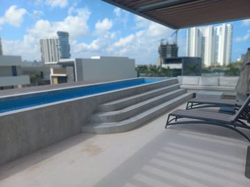 VENTA CASA - LA MARINA DE PUERTO CANCUN CON ACABADOS DE LUJO