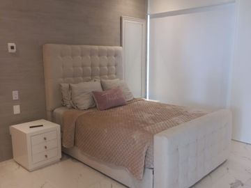 VENTA CASA - LA MARINA DE PUERTO CANCUN CON ACABADOS DE LUJO