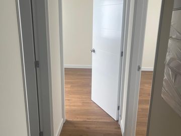 VENDO BONITO DPTO DUPLEX DE ESTRENO EN QUINTO PISO EN SURCO FRENTE A PARQUE