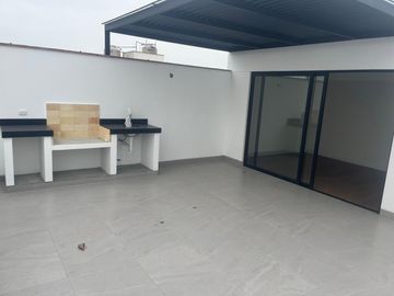 VENDO BONITO DPTO DUPLEX DE ESTRENO EN QUINTO PISO EN SURCO FRENTE A PARQUE