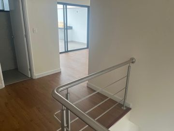 VENDO BONITO DPTO DUPLEX DE ESTRENO EN QUINTO PISO EN SURCO FRENTE A PARQUE