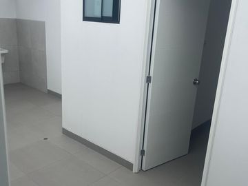 VENDO BONITO DPTO DUPLEX DE ESTRENO EN QUINTO PISO EN SURCO FRENTE A PARQUE