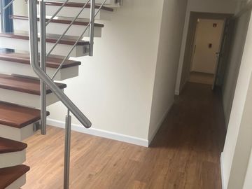 VENDO BONITO DPTO DUPLEX DE ESTRENO EN QUINTO PISO EN SURCO FRENTE A PARQUE