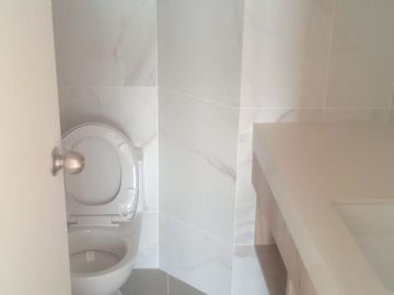 VENDO LINDO DPTO DE 3 DORM DE ESTRENO CON VISTA PANORAMICA Y CON PARQUE PRIVADO y PISCINA EN SURCO CERCA AL JOCKEY PLAZA