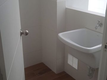VENDO LINDO DPTO DE 3 DORM DE ESTRENO CON VISTA PANORAMICA Y CON PARQUE PRIVADO y PISCINA EN SURCO CERCA AL JOCKEY PLAZA