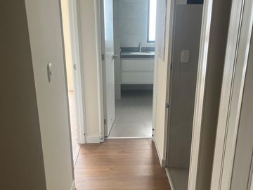 VENDO BONITO DPTO DE ESTRENO EN CUARTO PISO EN SURCO FRENTE A PARQUE