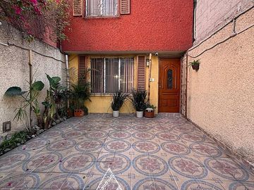 VENTA CASA 2 RECAMARAS SOBRE AVENIDA EN REAL DE TULTEPEC