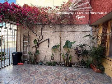 VENTA CASA 2 RECAMARAS SOBRE AVENIDA EN REAL DE TULTEPEC