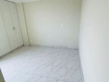 Venta De Lindo Dúplex En Los Olivos - Trebol