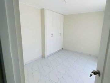 Venta De Lindo Dúplex En Los Olivos - Trebol