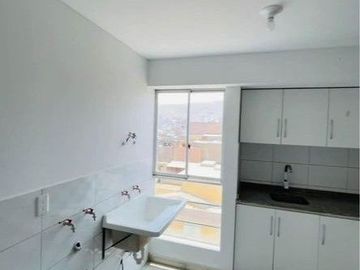 Venta De Lindo Dúplex En Los Olivos - Trebol
