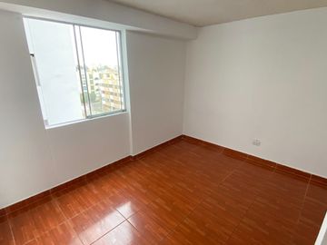 Vendo Departamento San Miguel 80M2 Con Estacionamiento