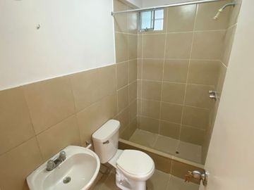 Vendo Departamento San Miguel 80M2 Con Estacionamiento