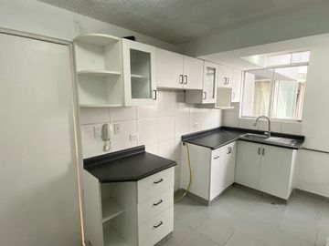 Vendo Departamento San Miguel 80M2 Con Estacionamiento