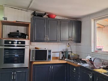 VENDEMOS CASA INDEPENDIENTE CON CABAÑAS Y MINIMARKE