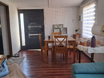 VENDEMOS CASA INDEPENDIENTE CON CABAÑAS Y MINIMARKE