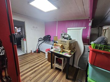 VENDEMOS CASA INDEPENDIENTE CON CABAÑAS Y MINIMARKE