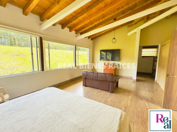 Vendo Hermosa Casa Campestre en Parcelación en La Ceja del Tambo