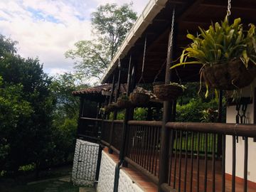 Venta hermosa Casa Finca, Vda El Cabuyal, Copacabana Antioquia.