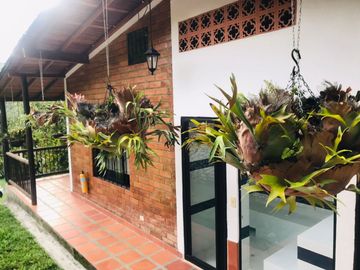 Venta hermosa Casa Finca, Vda El Cabuyal, Copacabana Antioquia.