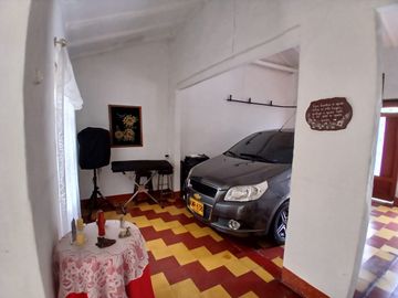 Venta hermosa casa, Barrio La Asunción, Copacabana.