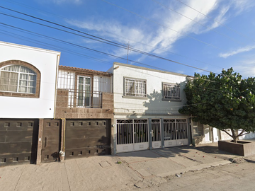 Av. Juarez 19, Residencial el Secreto, 27084 Torreón, Coah., México-Casa en Remate(65% Debajo De Su Valor Comercial, Solo Recursos Propios)-SK10