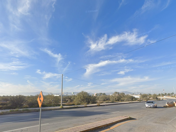 Av. Juarez 19, Residencial el Secreto, 27084 Torreón, Coah., México-Casa en Remate(65% Debajo De Su Valor Comercial, Solo Recursos Propios)-SK10