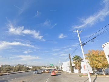 Av. Juarez 19, Residencial el Secreto, 27084 Torreón, Coah., México-Casa en Remate(65% Debajo De Su Valor Comercial, Solo Recursos Propios)-SK10