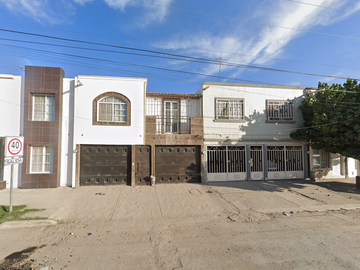 Av. Juarez 19, Residencial el Secreto, 27084 Torreón, Coah., México-Casa en Remate(65% Debajo De Su Valor Comercial, Solo Recursos Propios)-SK10