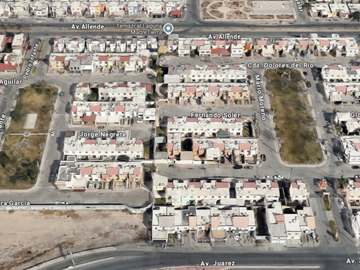 Av. Juarez 19, Residencial el Secreto, 27084 Torreón, Coah., México-Casa en Remate(65% Debajo De Su Valor Comercial, Solo Recursos Propios)-SK10