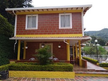 Venta hermosa Finca, Vereda Quebrada Arriba, Copacabana Antioquia.