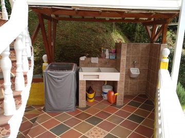 Venta hermosa Finca, Vereda Quebrada Arriba, Copacabana Antioquia.