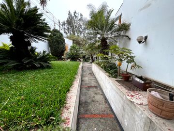 OPORTUNIDAD! VENDO CASA AREA: 2,245M2 EN CLUB CAMPESTRE LAS LAGUNAS DE LA MOLINA