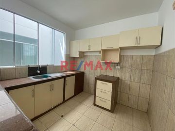 Departamento En Venta En Urb. Miraflores // ID: 1132423