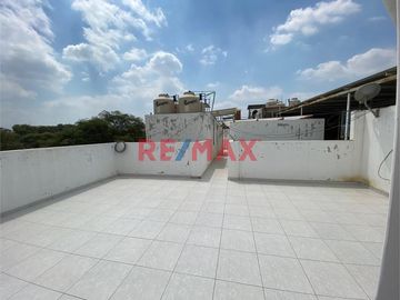 Departamento En Venta En Urb. Miraflores // ID: 1132423