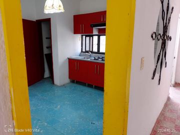 VENTA CASA CON DEPARTAMENTOS INDEPENDIENTES CELAYA GTO