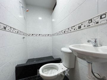 Vendo Departamento De Estreno Frente A Parque 3Er Piso - San Juan De Lurigancho