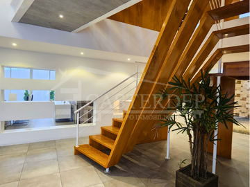 Venta de casa dentro de Urb. en el Norte de Quito