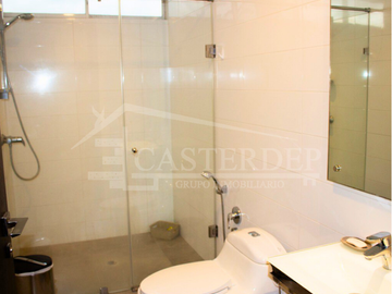 Venta de casa dentro de Urb. en el Norte de Quito