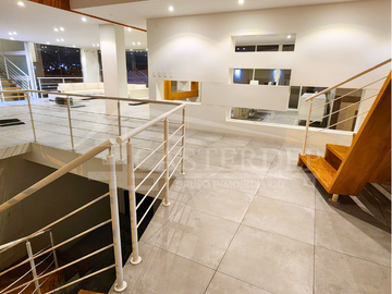 Venta de casa dentro de Urb. en el Norte de Quito