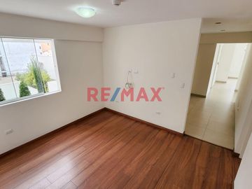 Se Vende Iluminado Departamento De 3 Habitaciones Cerca Del Malecón En Miraflores