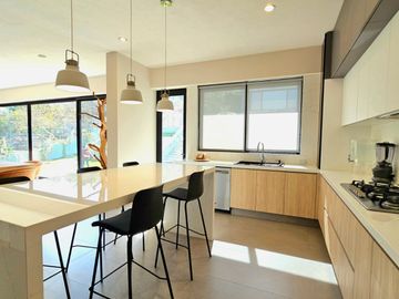LAS CAÑADAS CASA EN VENTA NUEVA CON INCREIBLE DISEÑO Y ACABADOS DE LUJO