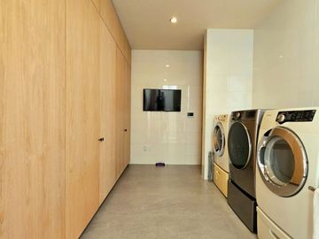 LAS CAÑADAS CASA EN VENTA NUEVA CON INCREIBLE DISEÑO Y ACABADOS DE LUJO