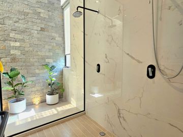 LAS CAÑADAS CASA EN VENTA NUEVA CON INCREIBLE DISEÑO Y ACABADOS DE LUJO