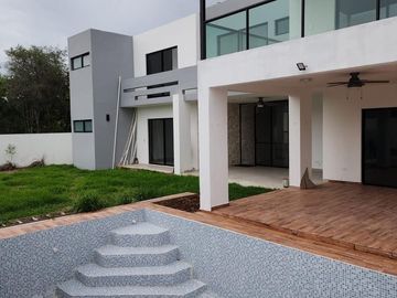 CASA EN VENTA RESIDENCIAL PHULA EDO DE MERIDA YUCATAN