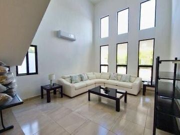 CASA EN VENTA RESIDENCIAL PHULA EDO DE MERIDA YUCATAN