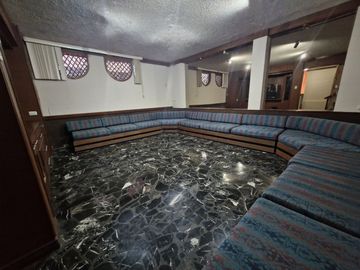 CASA EN LAS GARZAS - VENTA CON PISCINA – SAUNA Y VAPOR.